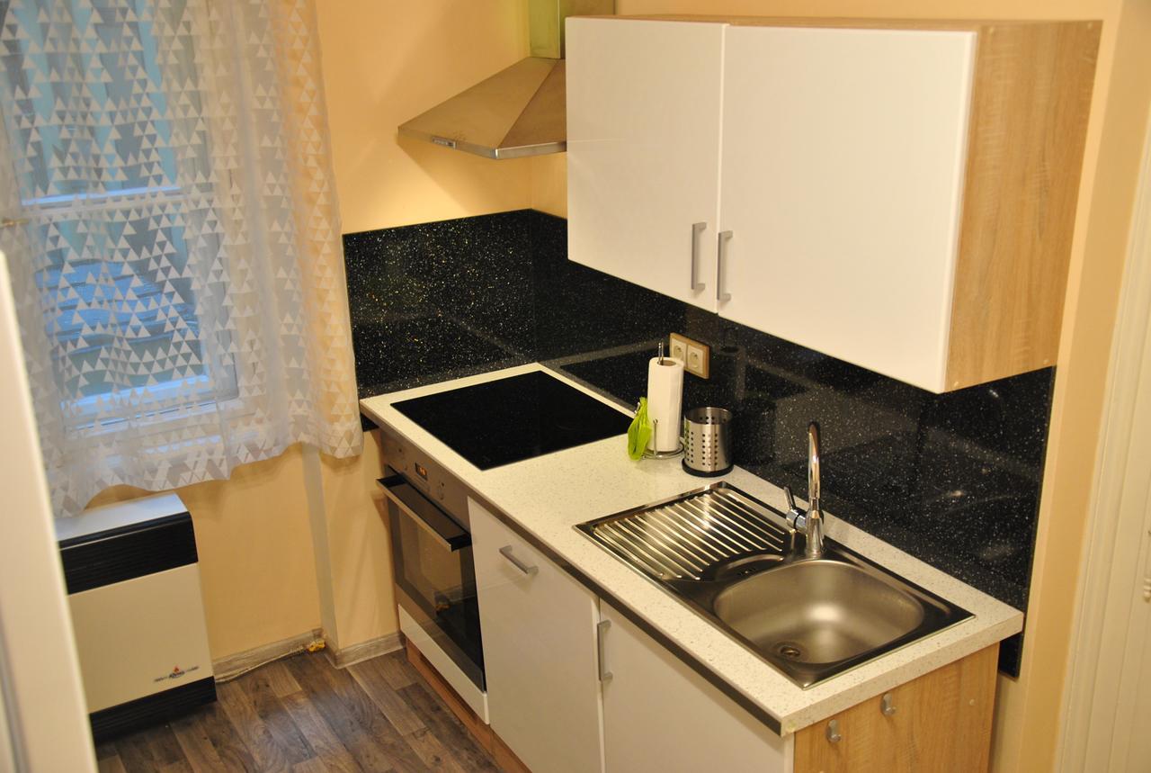 Vertigo Apartment Praha Bagian luar foto