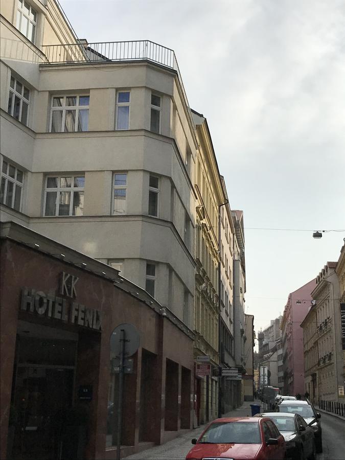 Vertigo Apartment Praha Bagian luar foto